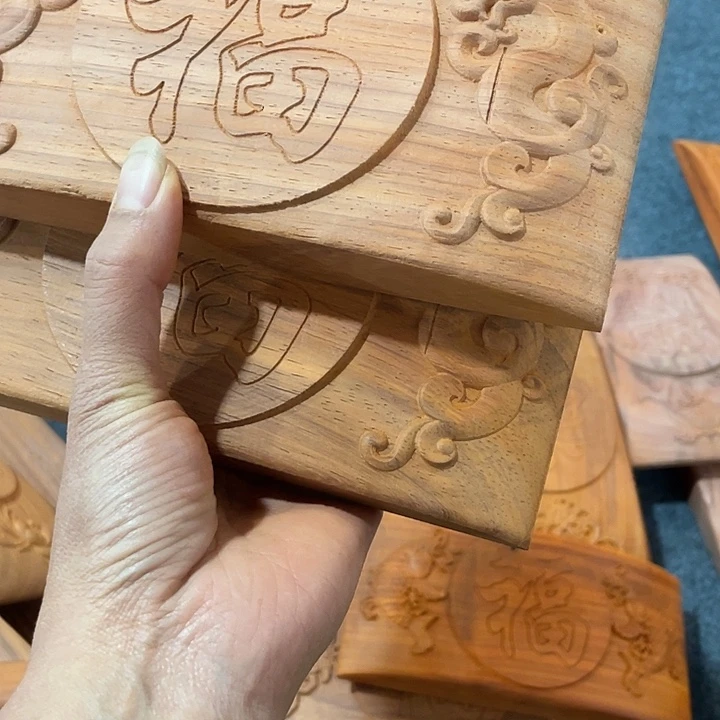 非洲紫檀（红花梨）草龙