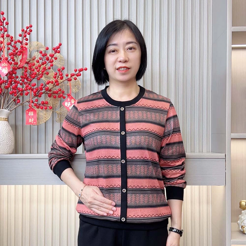 2025秋季新款时尚洋气减龄宽松显瘦气质圆领条纹中老年妈妈装上衣