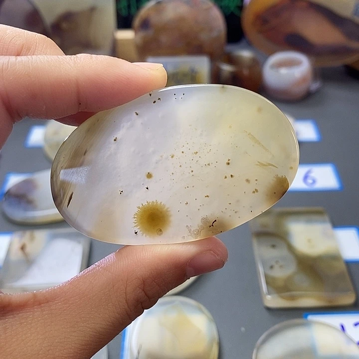 玛瑙/玉髓未镶嵌珠宝半成品