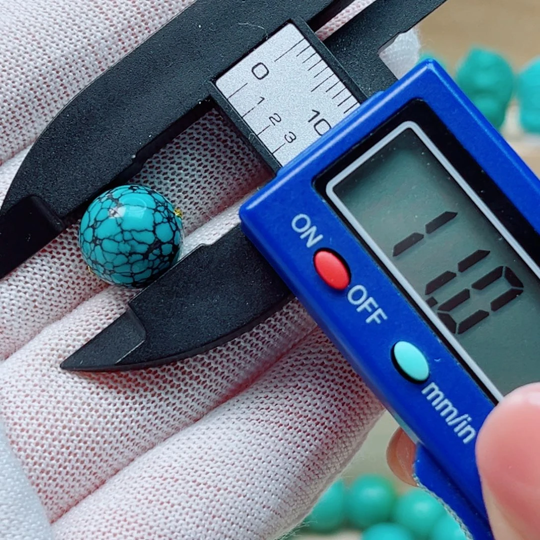 绿松石未镶嵌珠宝