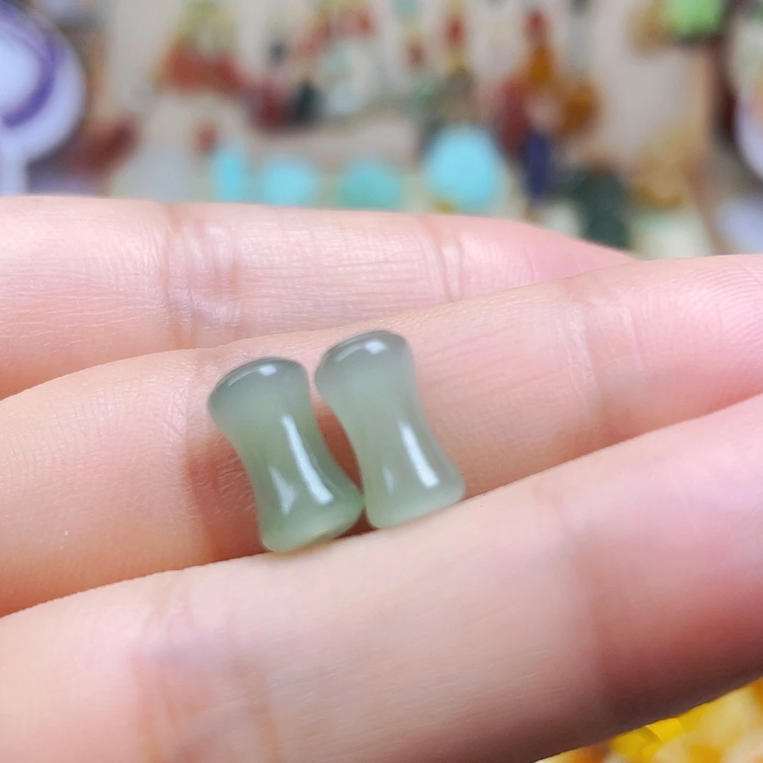 未镶嵌和田玉挂件一对