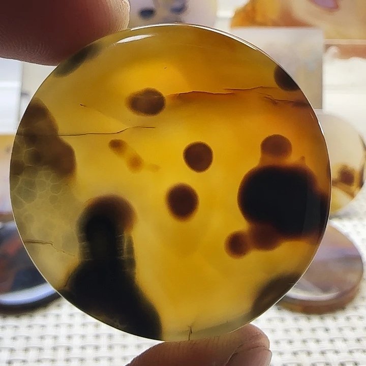 玛瑙/玉髓未镶嵌珠宝奇石