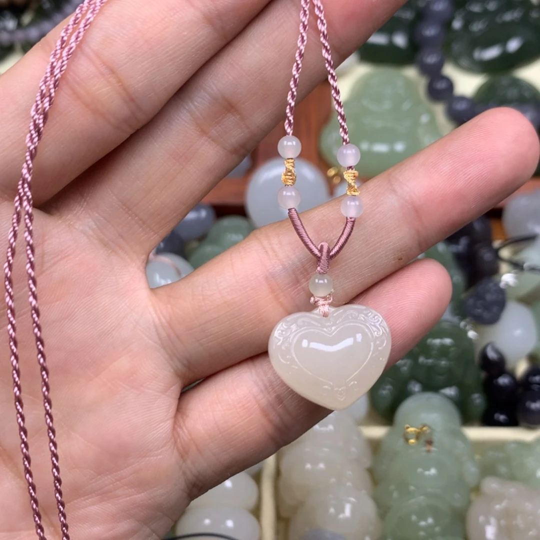 【闪购商品】颈饰未镶嵌和田玉