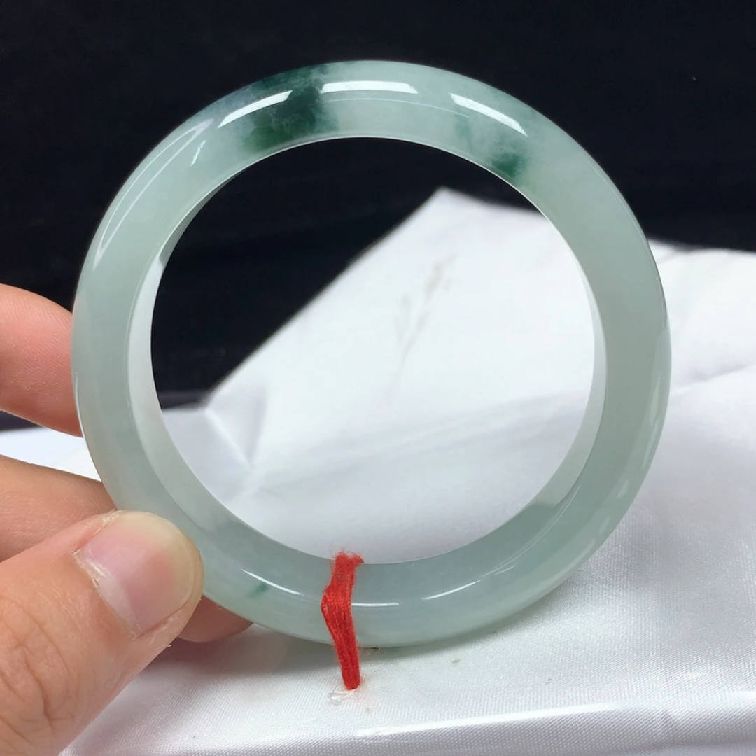 翡翠手镯（圆镯）未镶嵌55.2