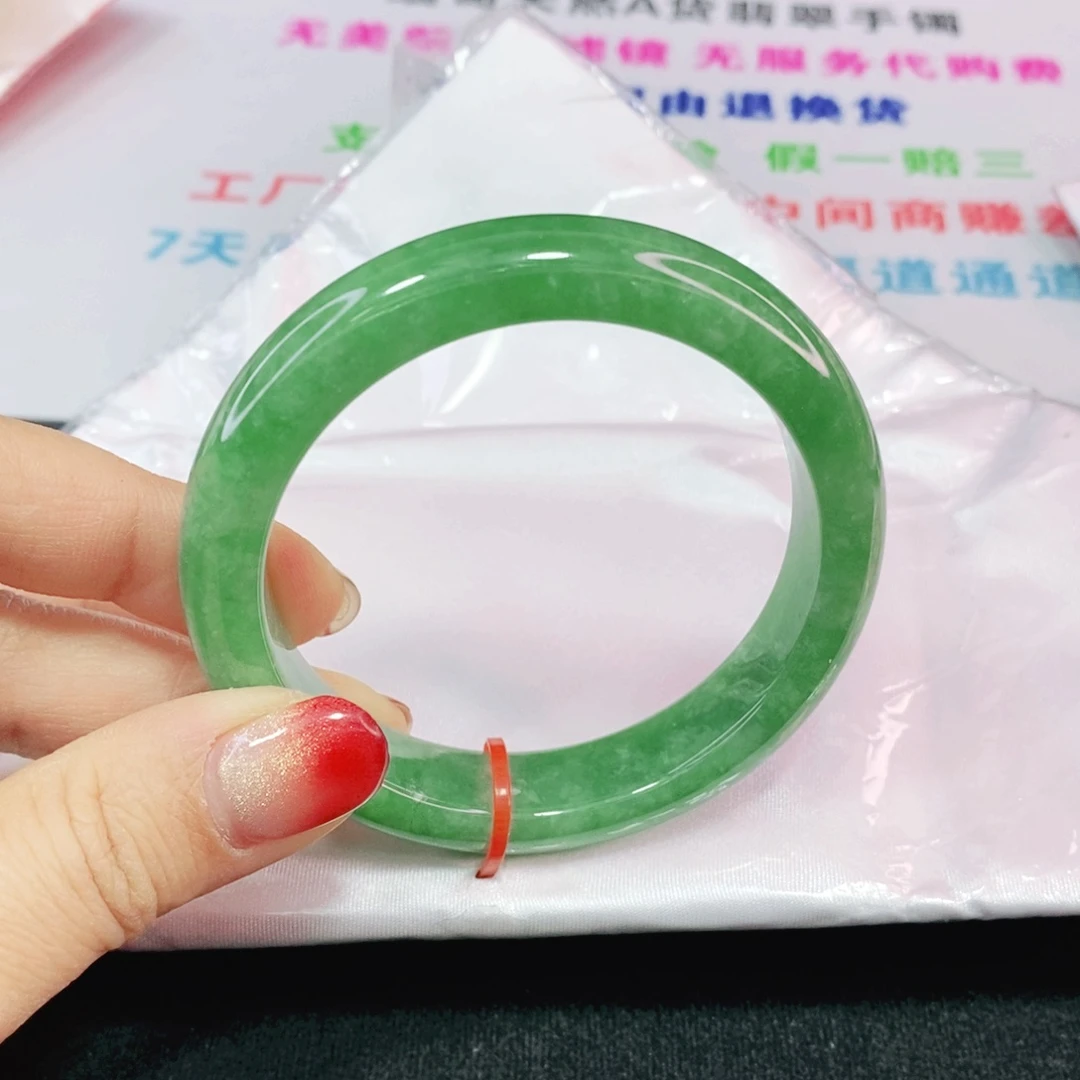 未镶嵌手镯翡翠55圈满绿