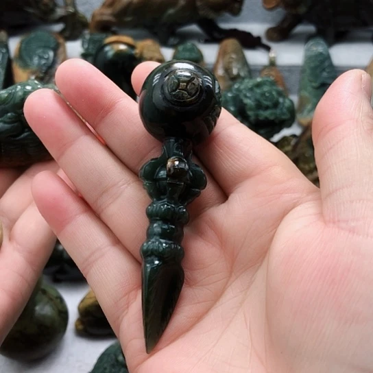 岫岩河磨玉（透闪石质玉）把件未镶嵌