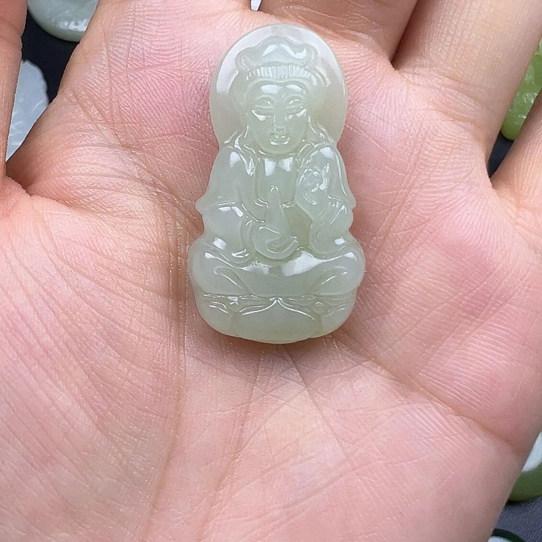 和田玉未镶嵌吊坠(赠链)