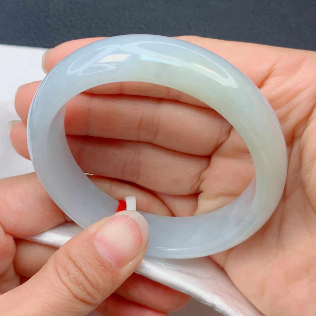 翡翠未镶嵌手镯57圈  轮胎