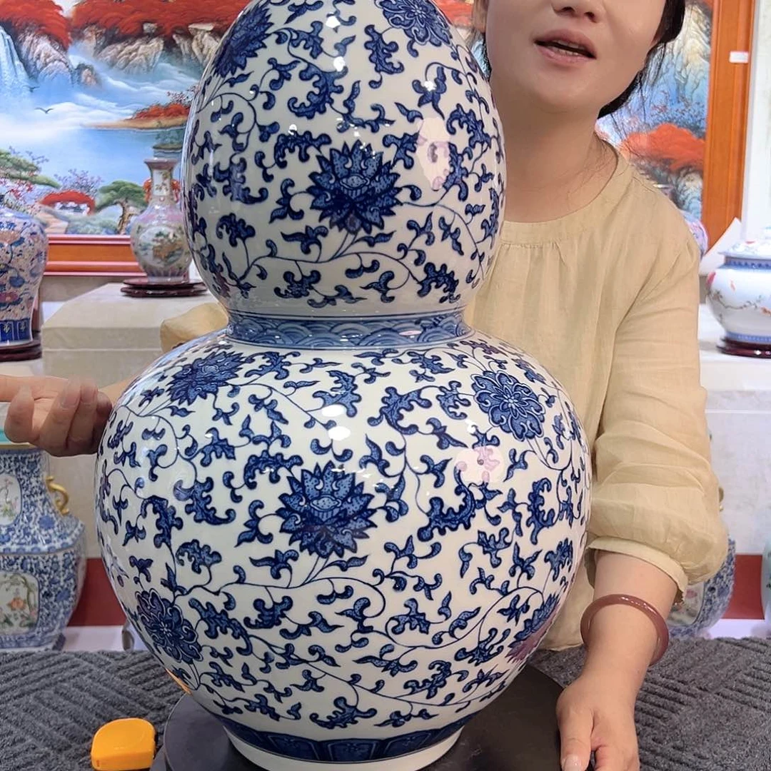 景德镇高端青花缠枝莲葫芦瓶