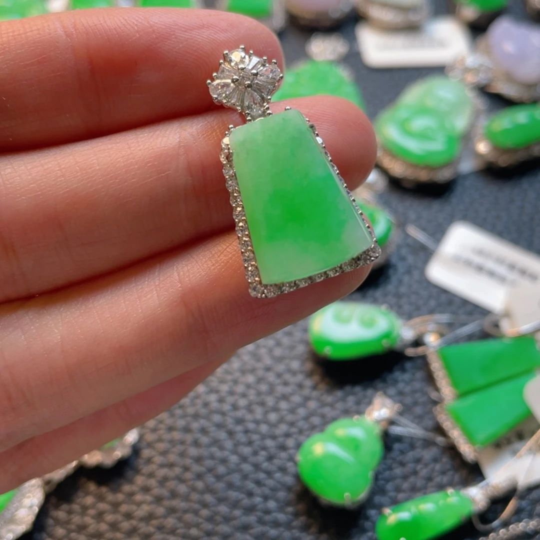 翡翠银S925镶嵌吊坠(不含链)?*