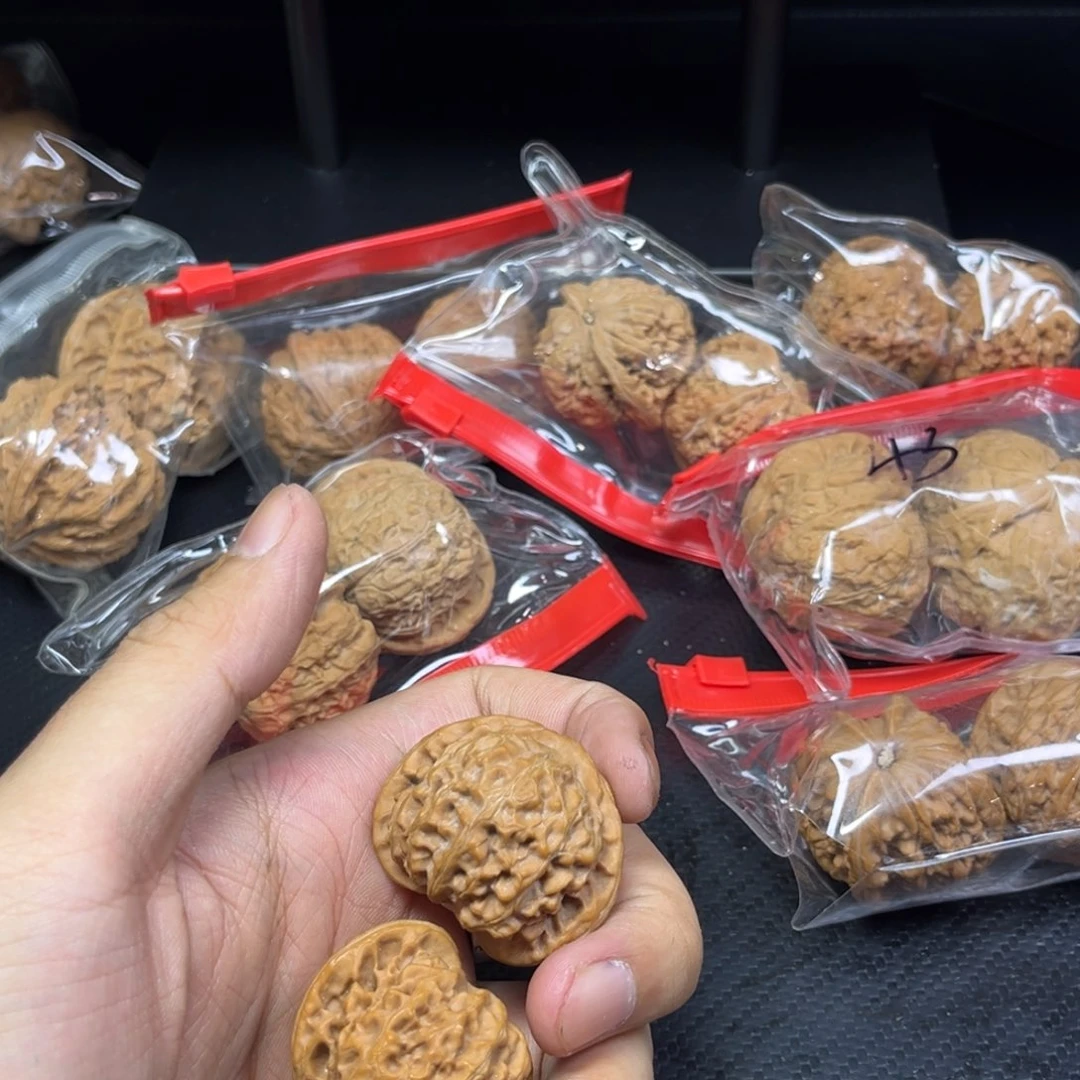 吊坠文玩核桃O*n宫灯