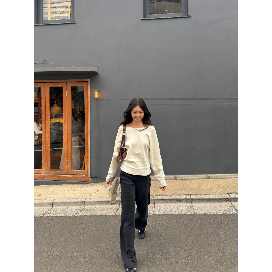 松弛风一字露肩毛衣宽松精致感斜肩针织毛织上衣厚款女