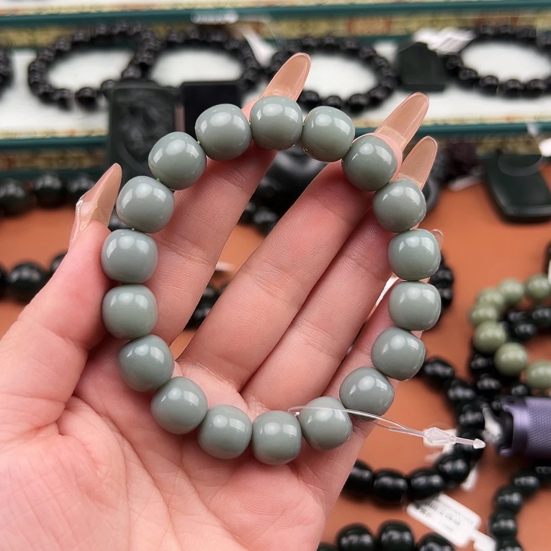 龙***.和田玉未镶嵌手串