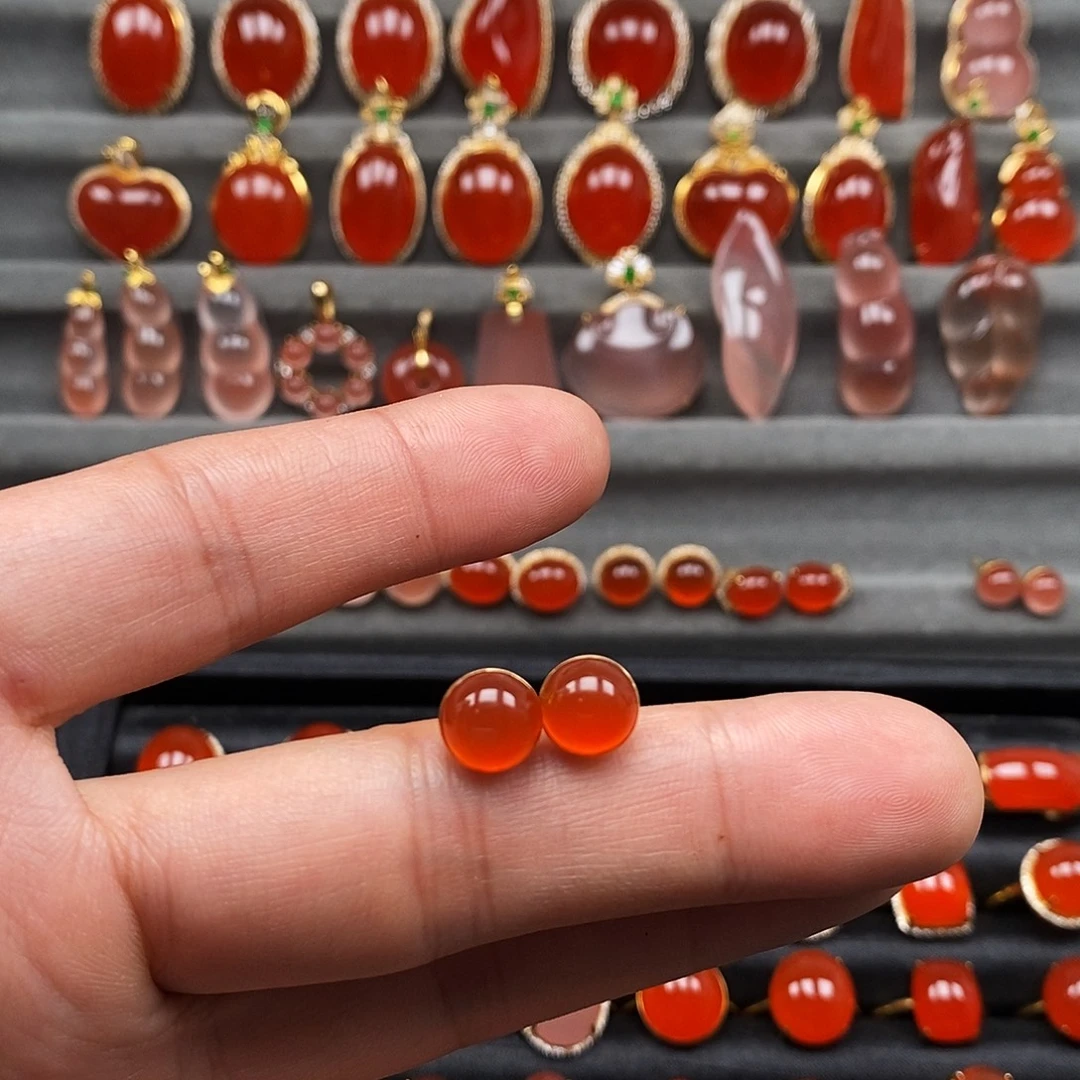 ღ****南红玛瑙18K金镶嵌耳饰