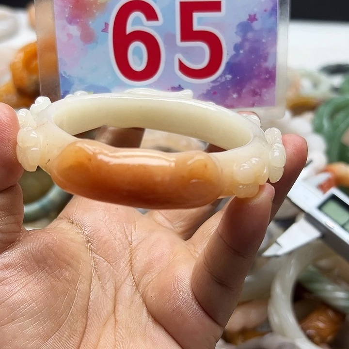 未镶嵌手镯石英岩玉
