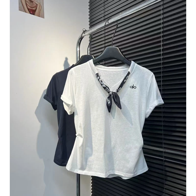 821设计师款 简约百搭短袖T恤 丝巾款