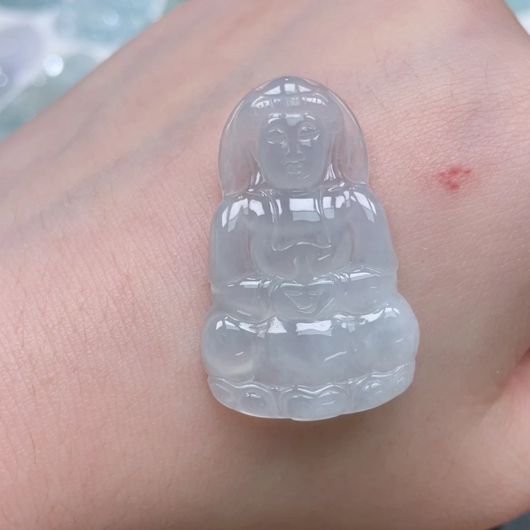 颈饰未镶嵌翡翠观音