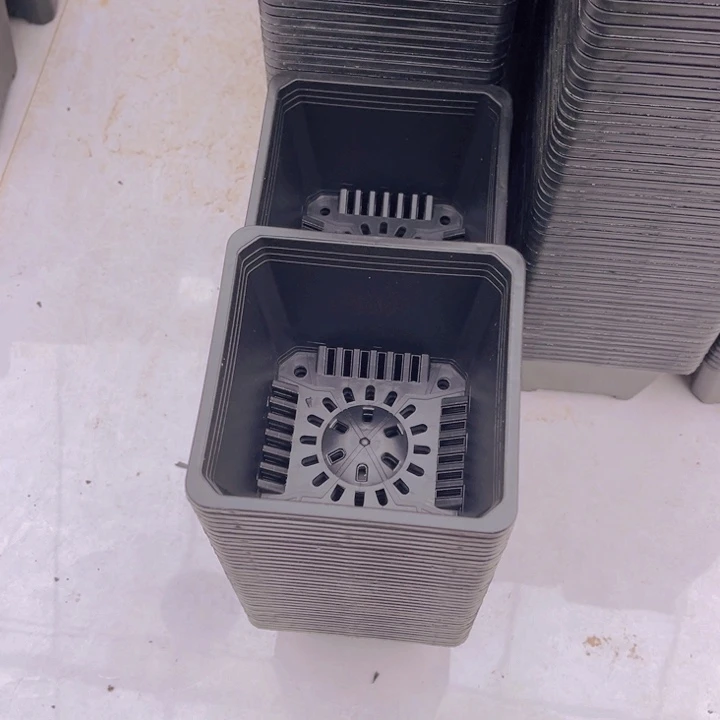 树脂120黑方口11高8一组30个