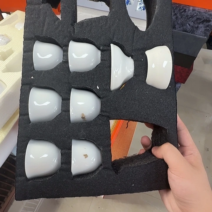 孤品茶具套装等。