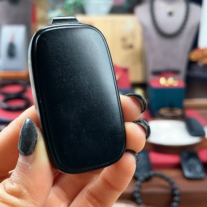 和田玉挂件未镶嵌黑青