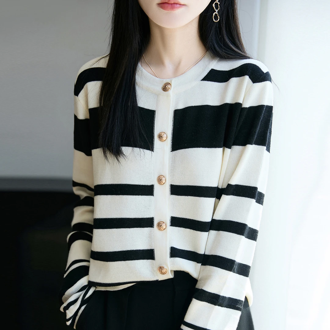 微胖mm春秋大码女士毛衣宽松遮肚子巨显瘦上衣早秋内搭针织打底衫