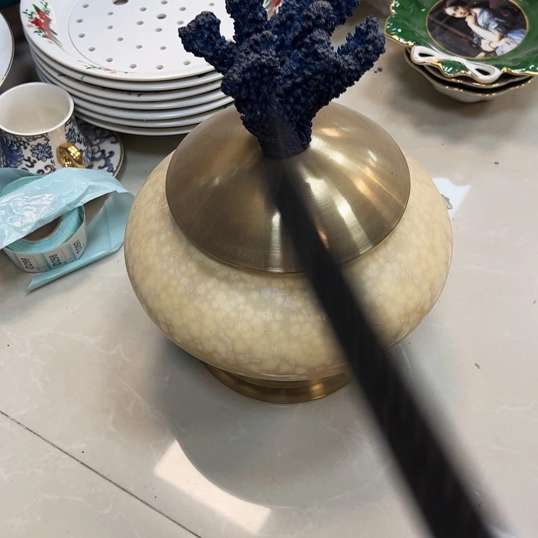 鹿与海陶瓷有限责任公司