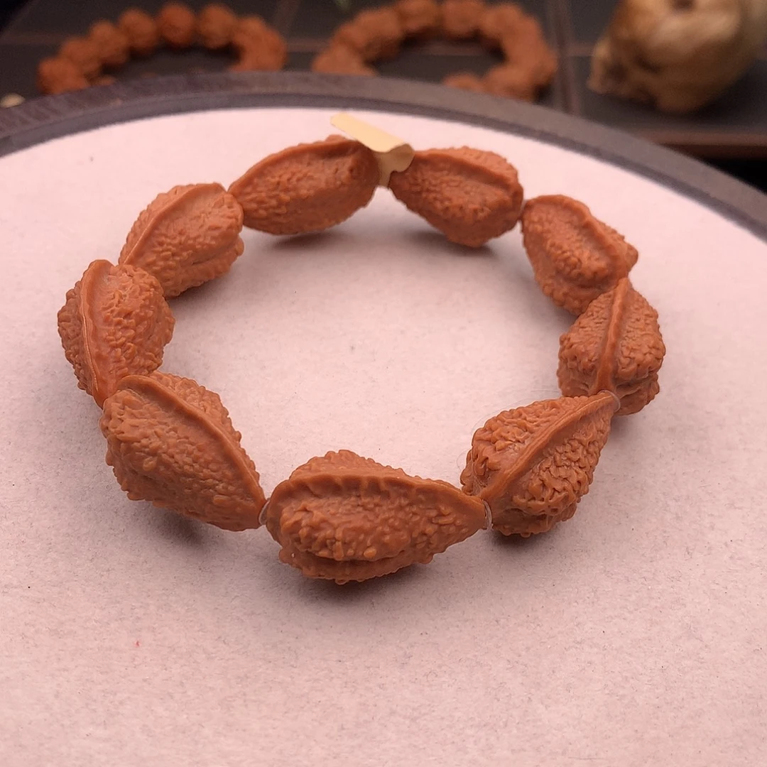 手串文玩核桃绣花鞋