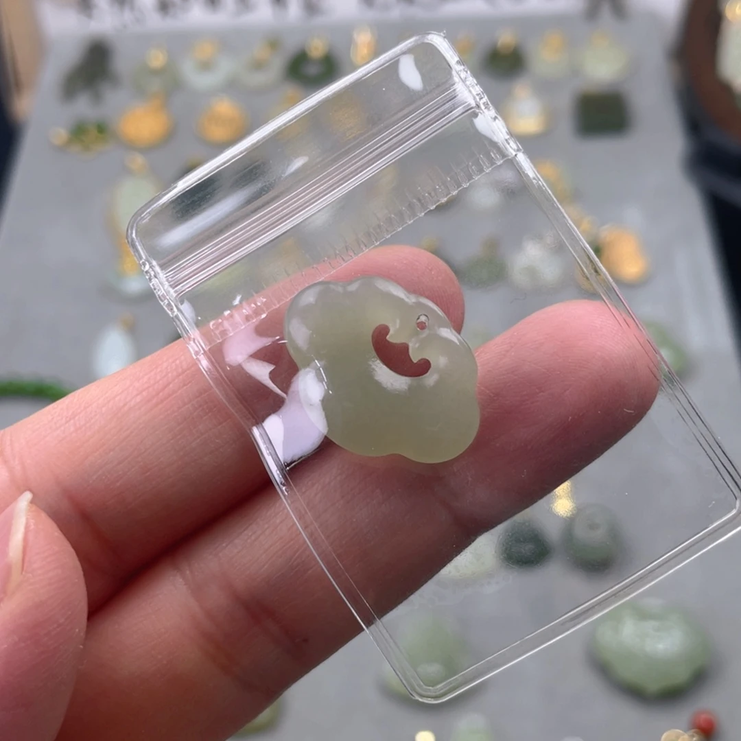 和田玉颈饰未镶嵌春**