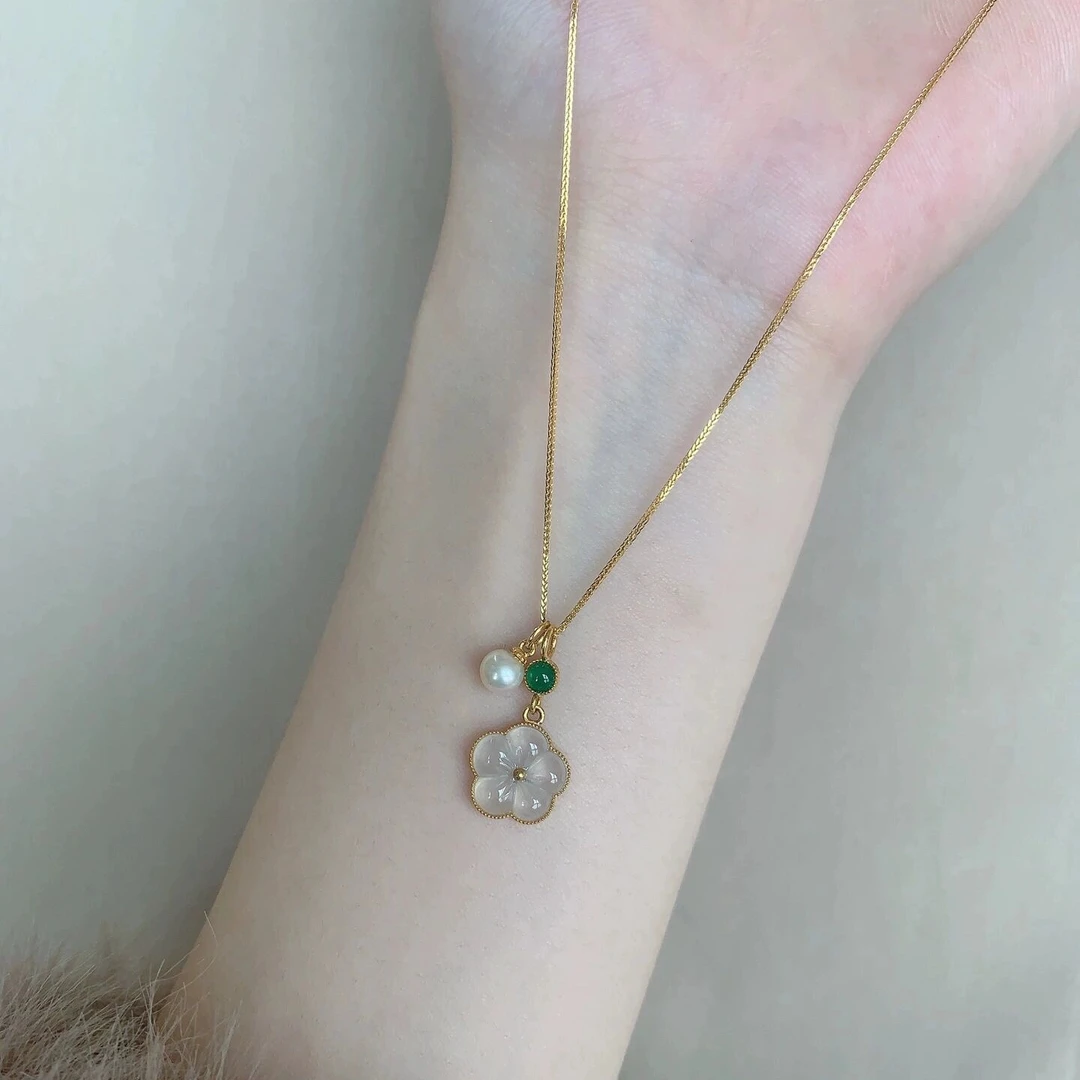 铜合金项链 「新中式」花朵项链女款白色秋冬ins轻奢百搭风锁骨链