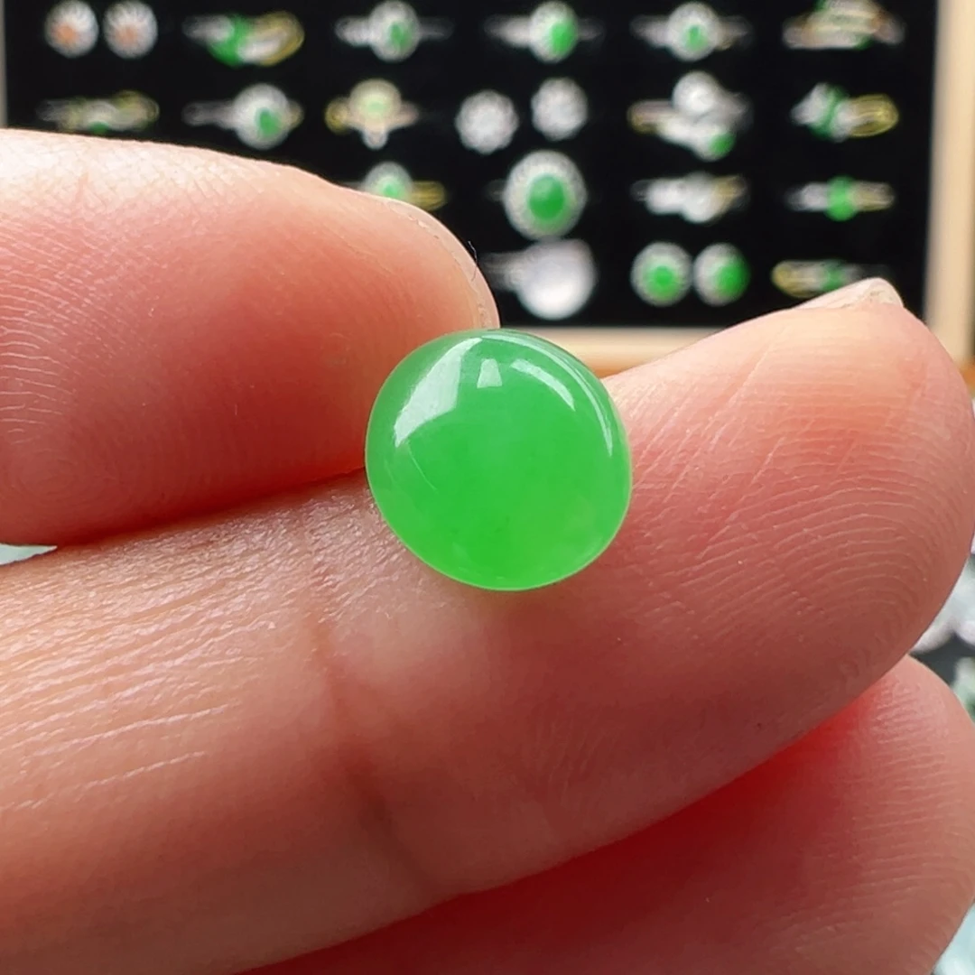 翡翠未镶嵌颈饰蛋8