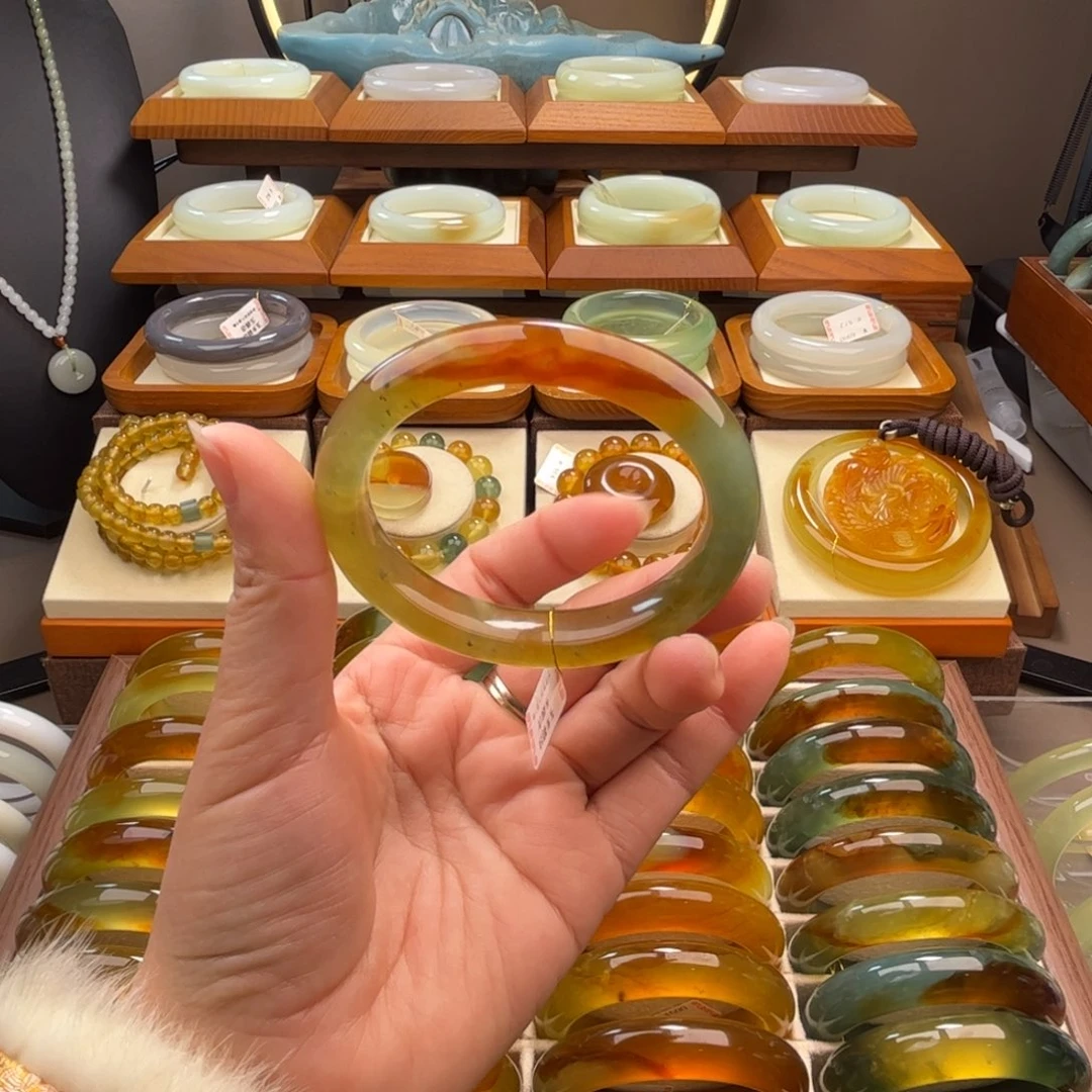 蛇纹石玉未镶嵌手镯56