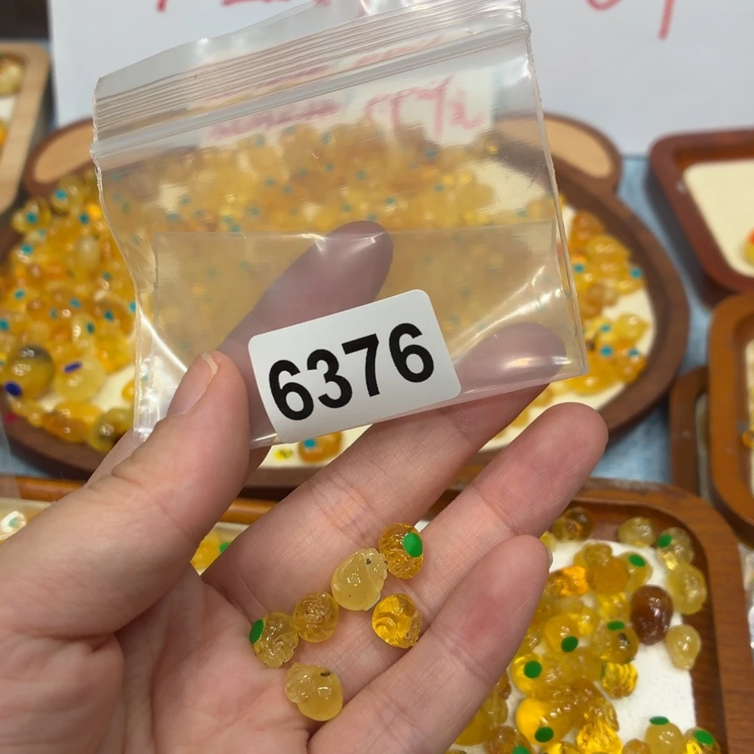 琥珀未镶嵌珠宝奇石