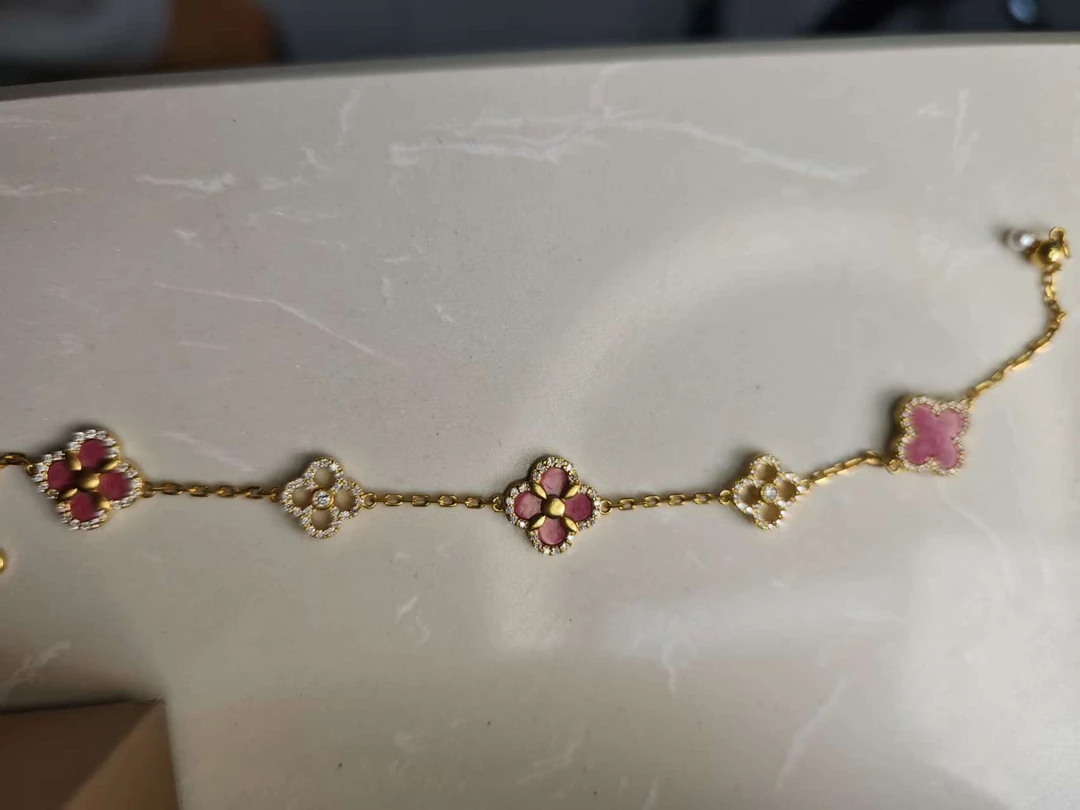 【贞爱福圣诞年终狂欢购】黄金足金【粉色四叶草】精美百搭送礼首选