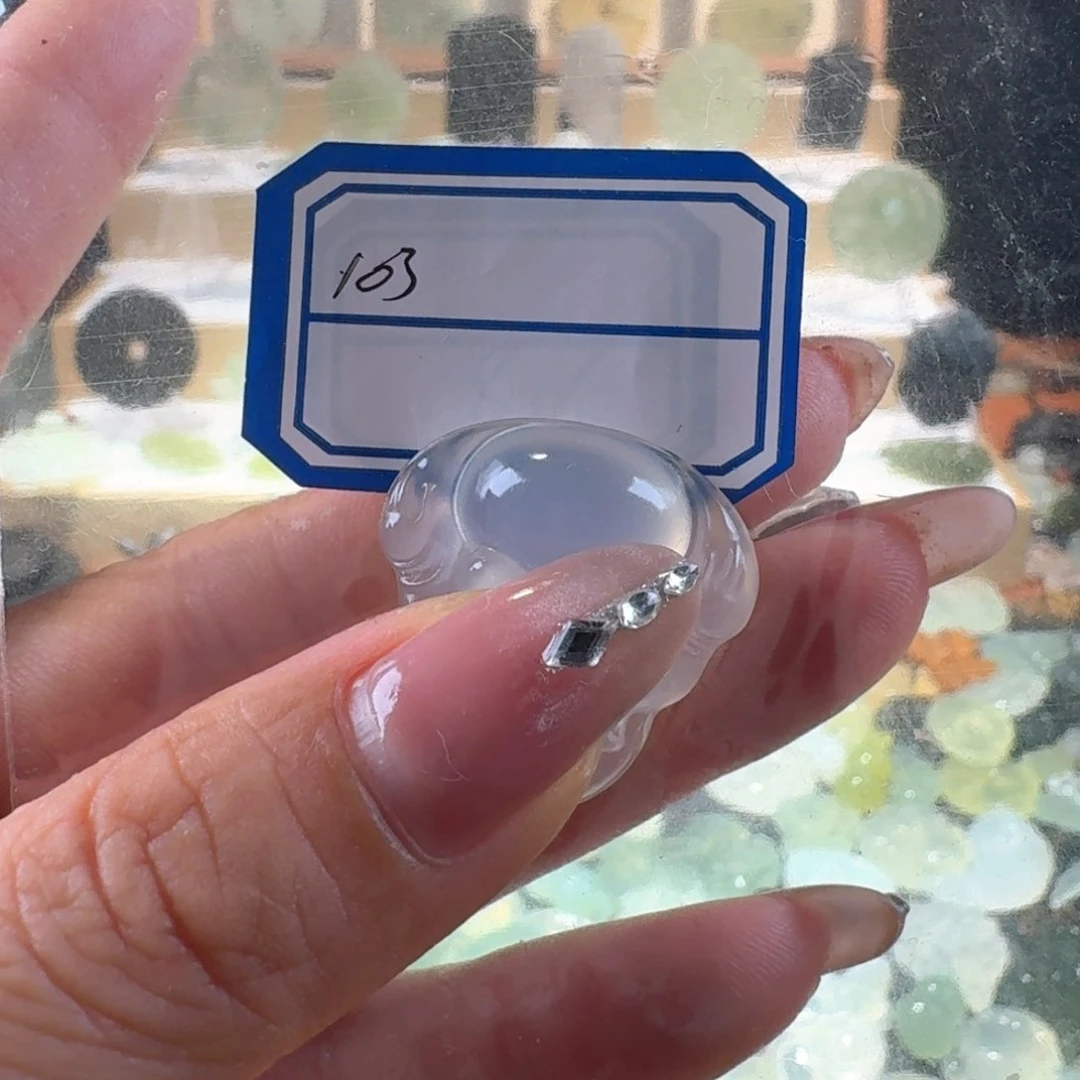 岫玉未镶嵌颈饰精美礼品