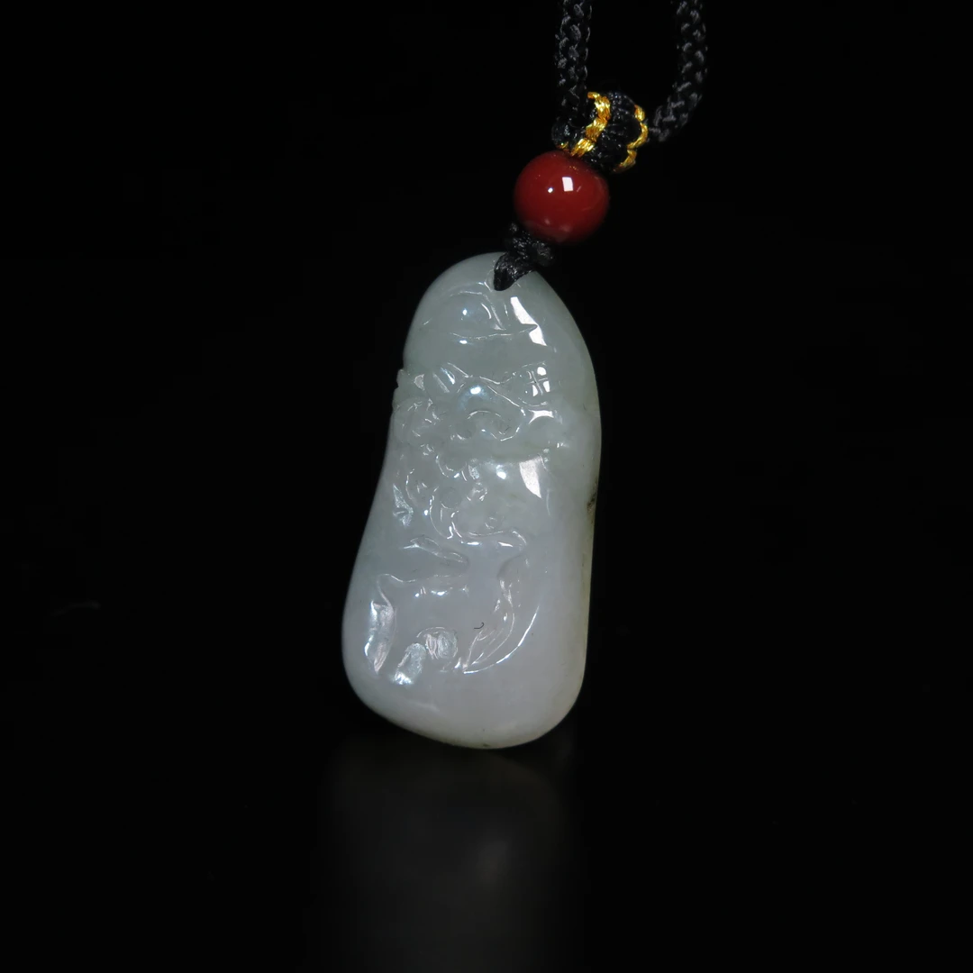 民国翡翠浮雕鹿纹挂坠/MZ205178/翡翠/民族文物