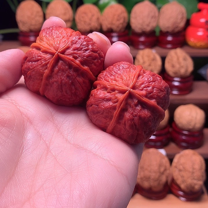 吊坠桃核七彩红四方43尺