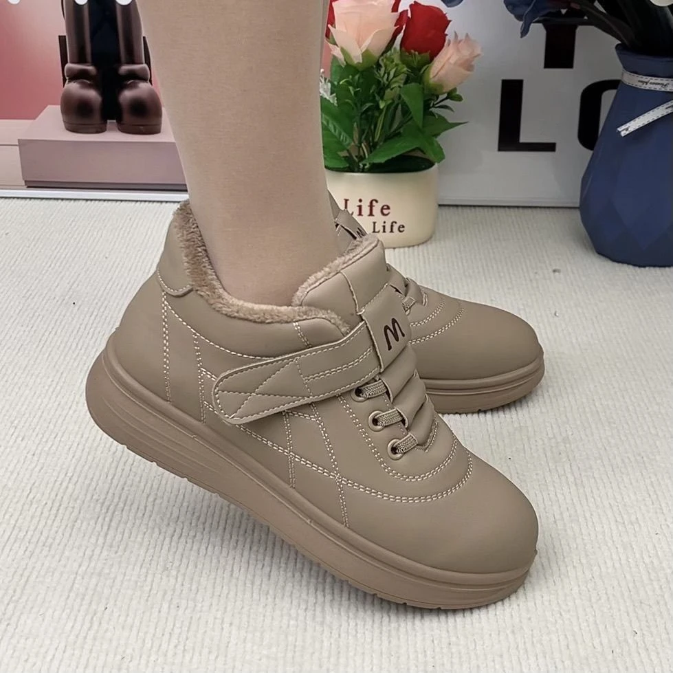 冬季加绒加厚棉鞋女厚底防滑雪地靴时尚保暖软底妈妈鞋