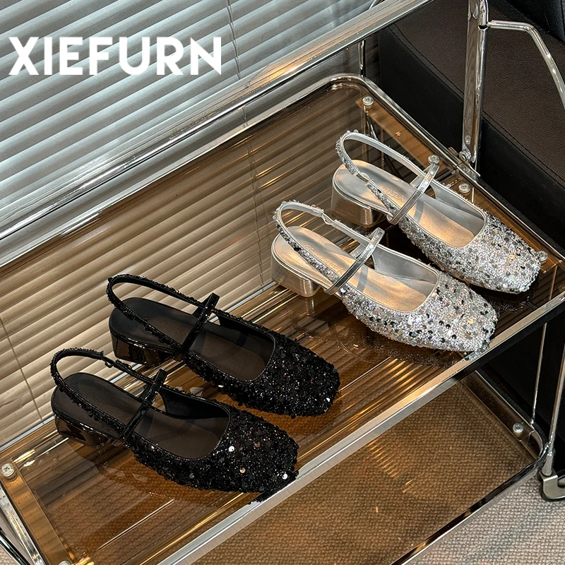 XIEFURN/鞋夫人法式方头一字扣带2024新款后空粗跟亮片时装凉鞋女