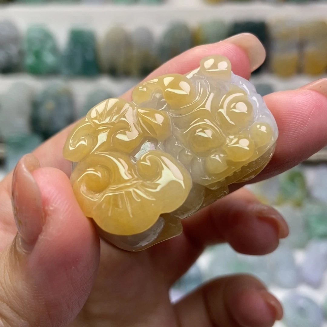 吊坠(赠链)未镶嵌翡翠