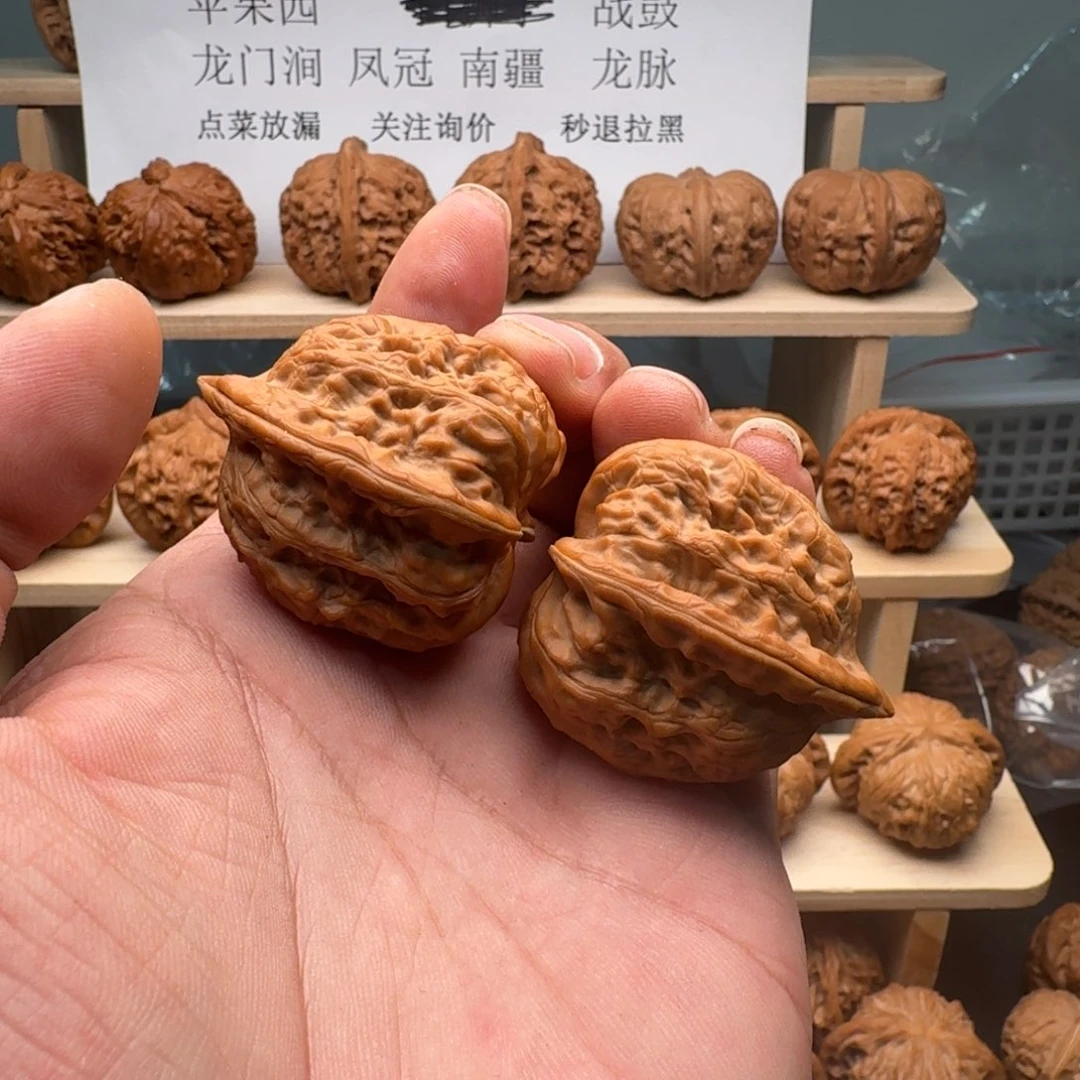 6***4吊坠文玩核桃赤龙鸡心
