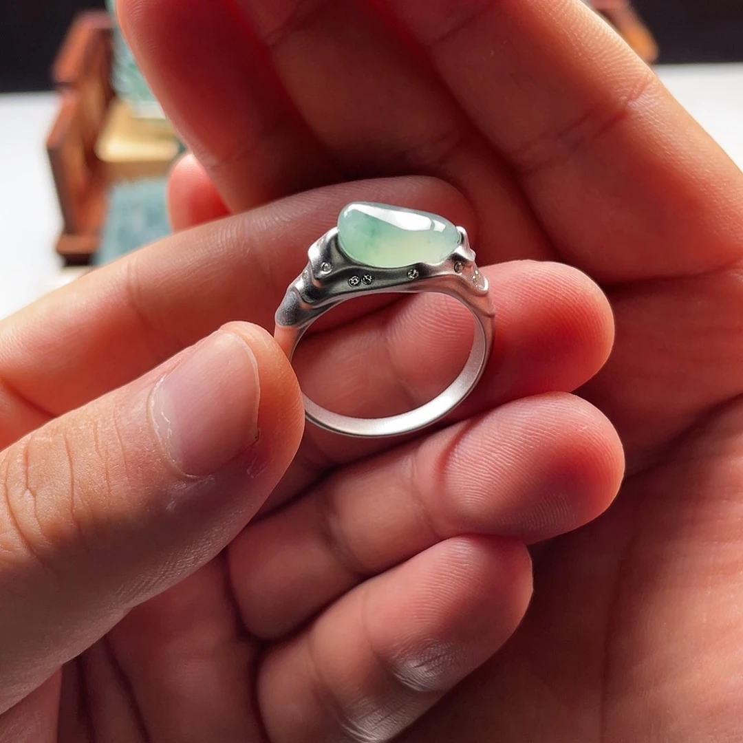 扶***上定制翡翠未镶嵌戒面