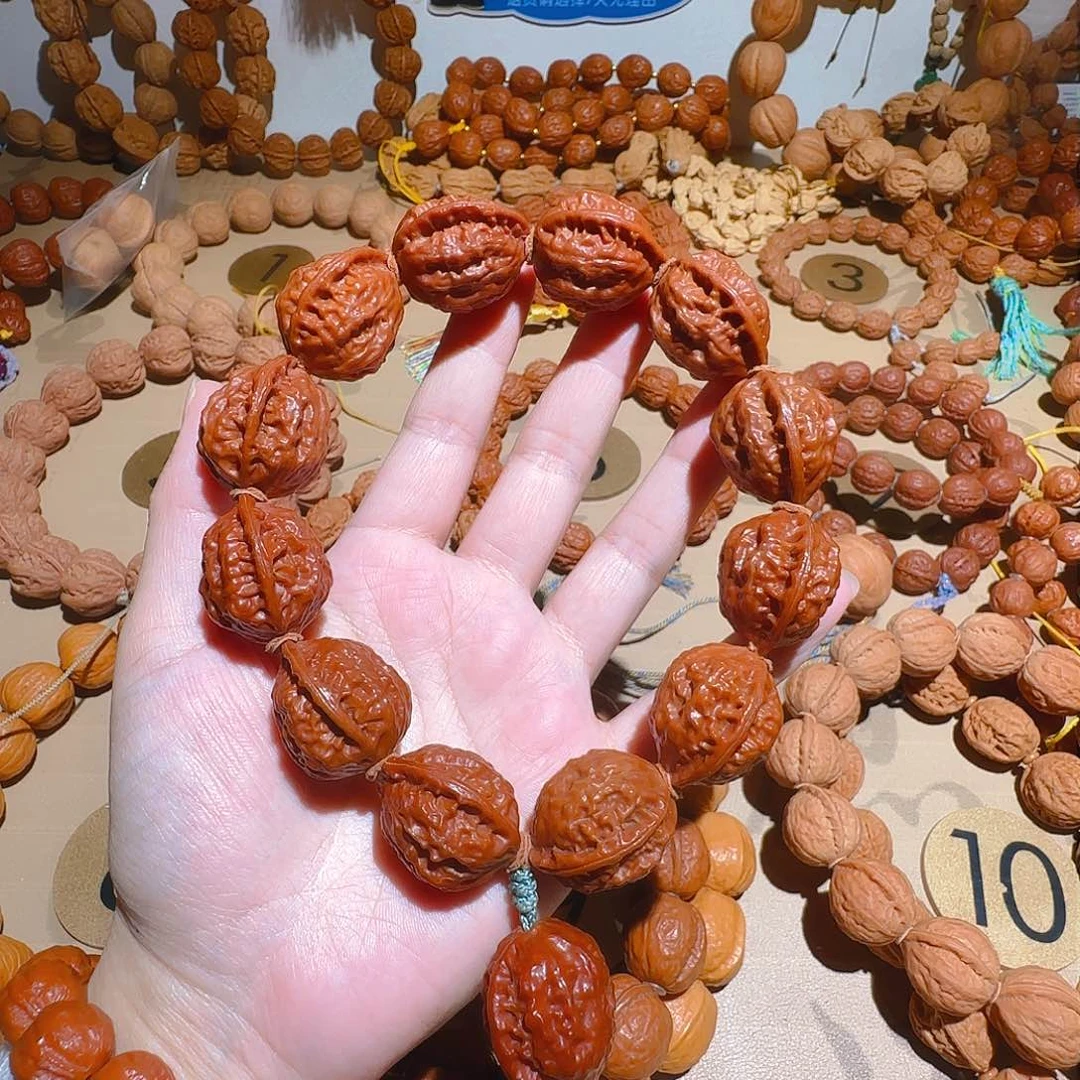 路**笑文玩核桃吊坠血麒麟官帽一道筋手持