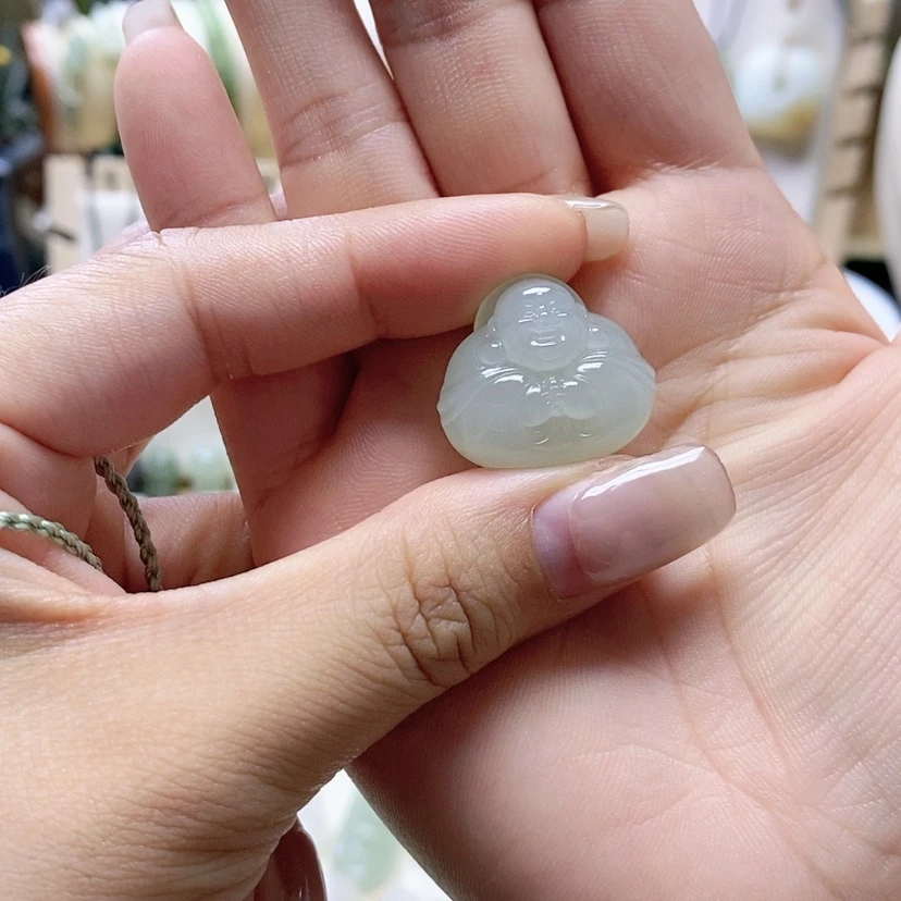 【闪购商品】和田玉未镶嵌颈饰摩*方