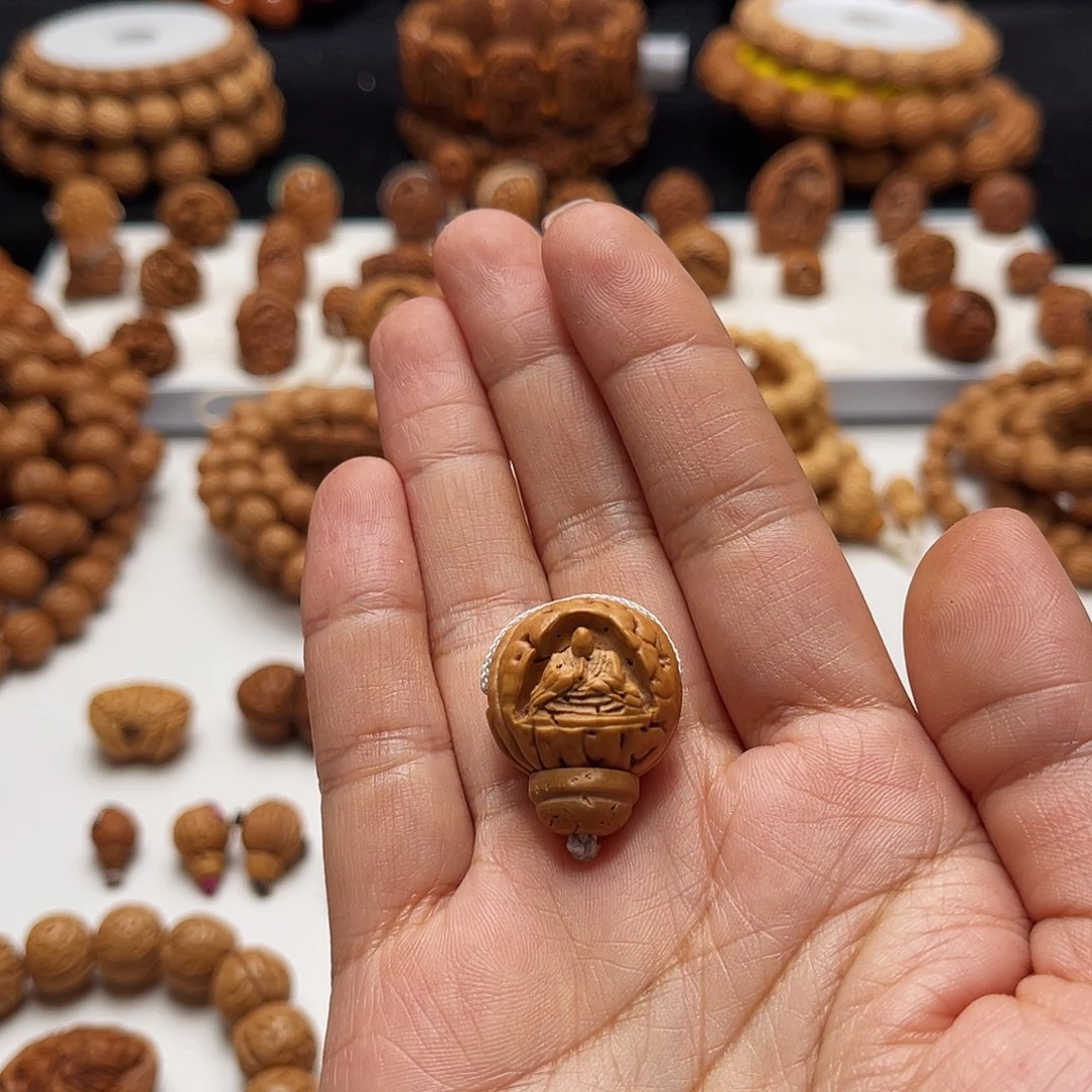 小***এ桃核手工制作工艺