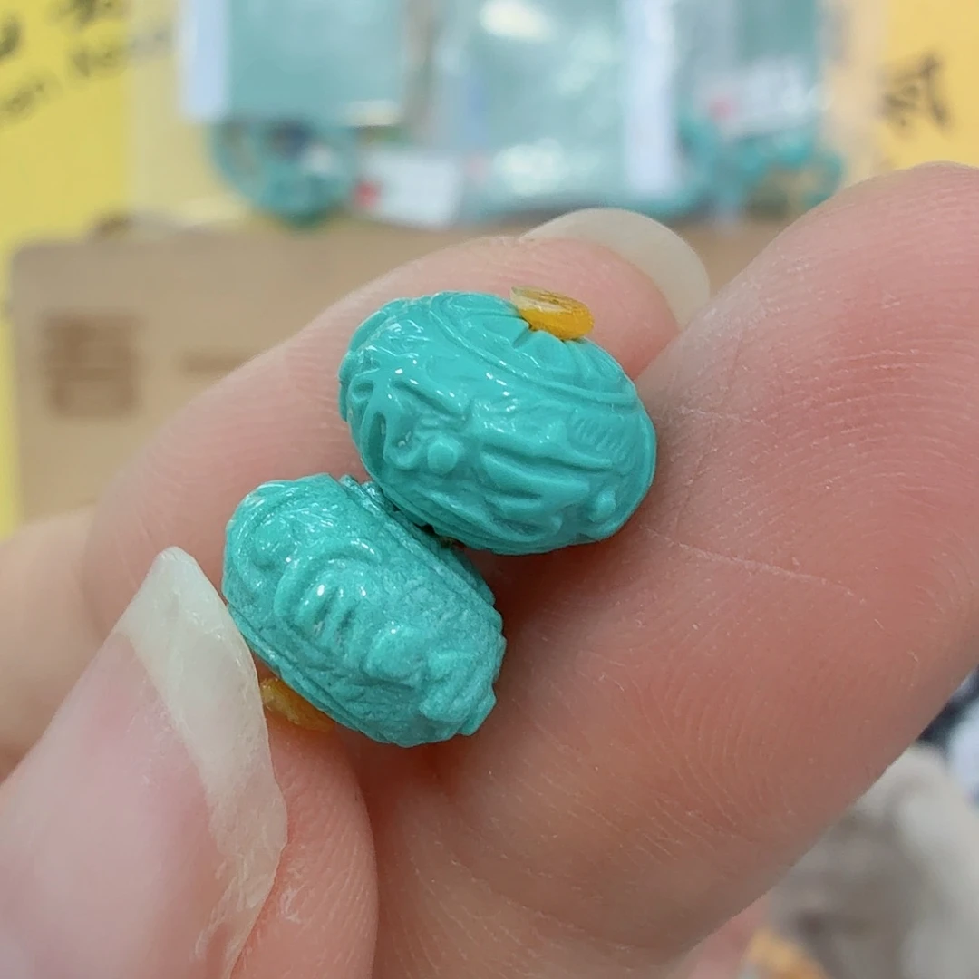 未镶嵌绿松石珠宝奇石
