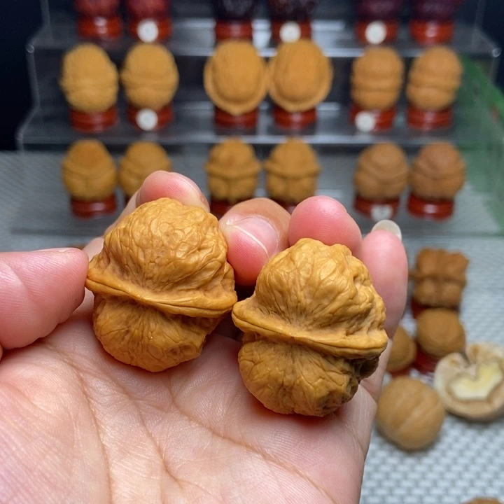 简****把件文玩核桃玉龙金蟾5