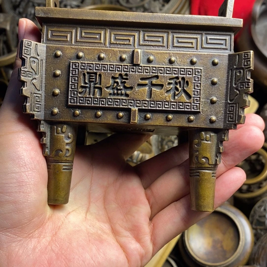 精美铜器做工精良