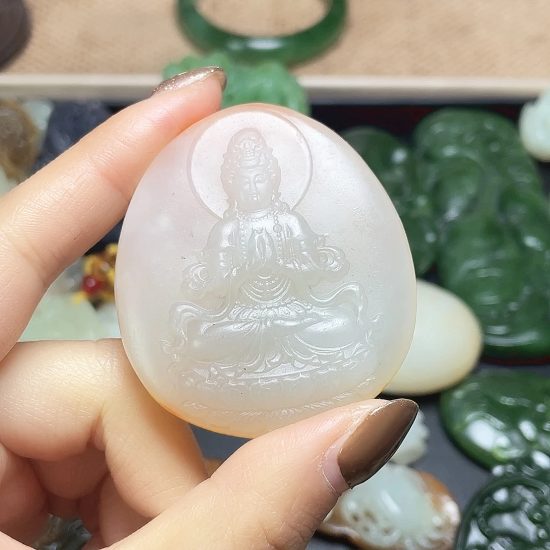 和田玉未镶嵌颈饰