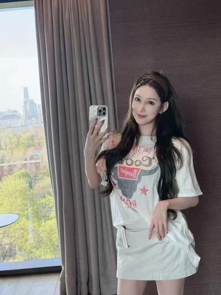 花三三同款短袖印花宽松型修身型夏季T恤复古高腰白色时尚辣妹