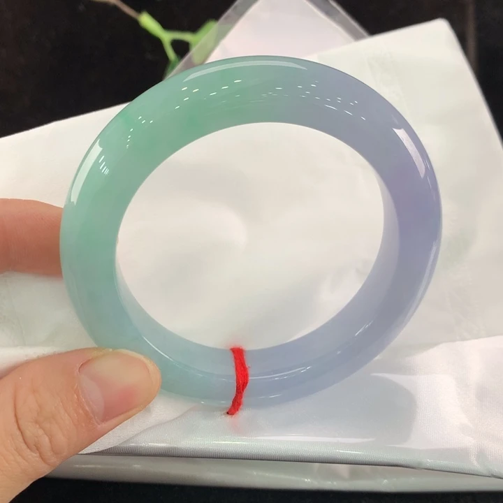 翡翠手镯未镶嵌111/0176